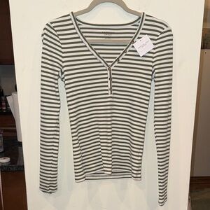 American Eagle Outfitters Green and White Striped Long Sleeve Henley Top SM NWT